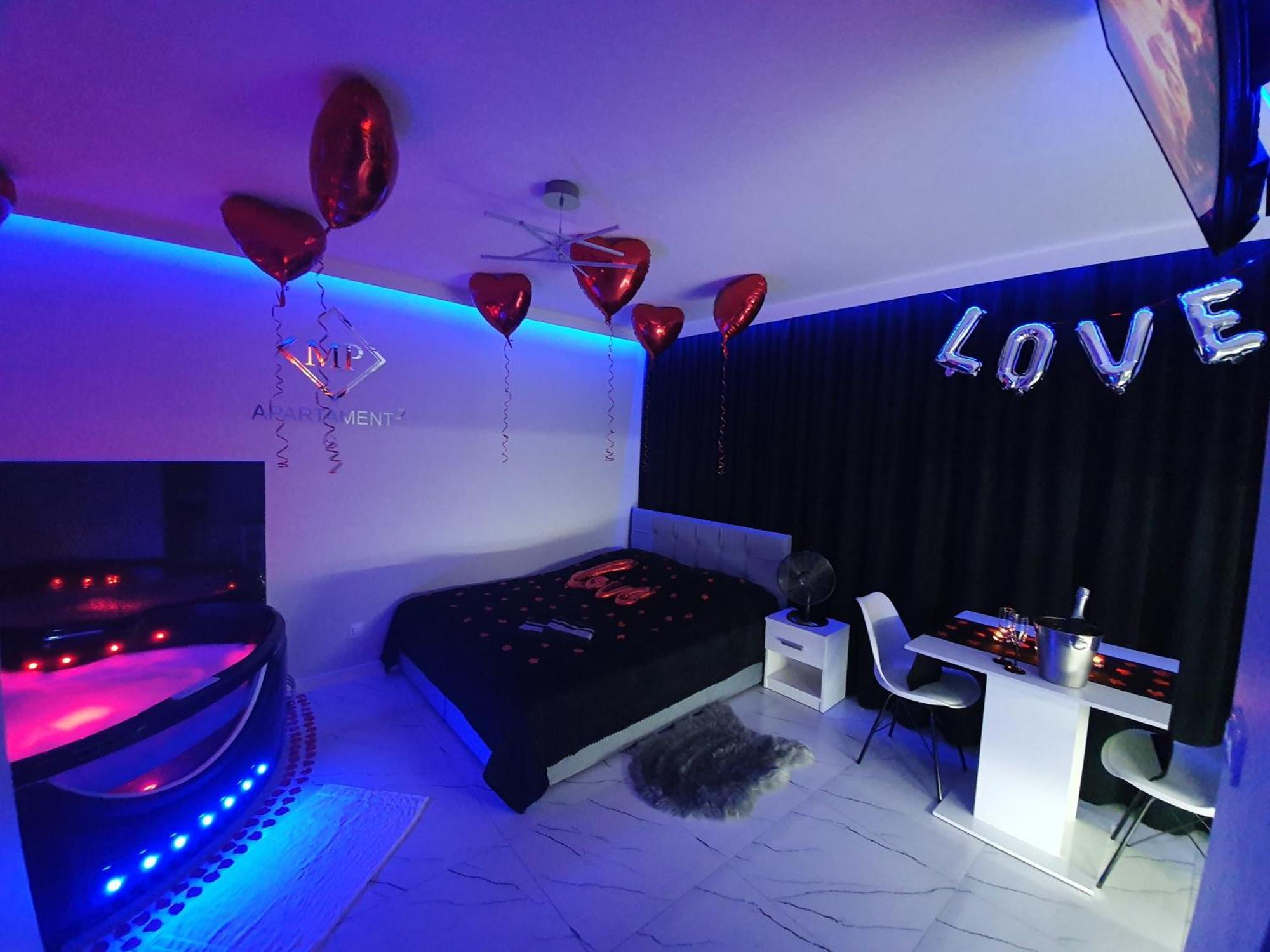 Mp Apartament 2 Bialystok Jacuzzi Eksteriør billede